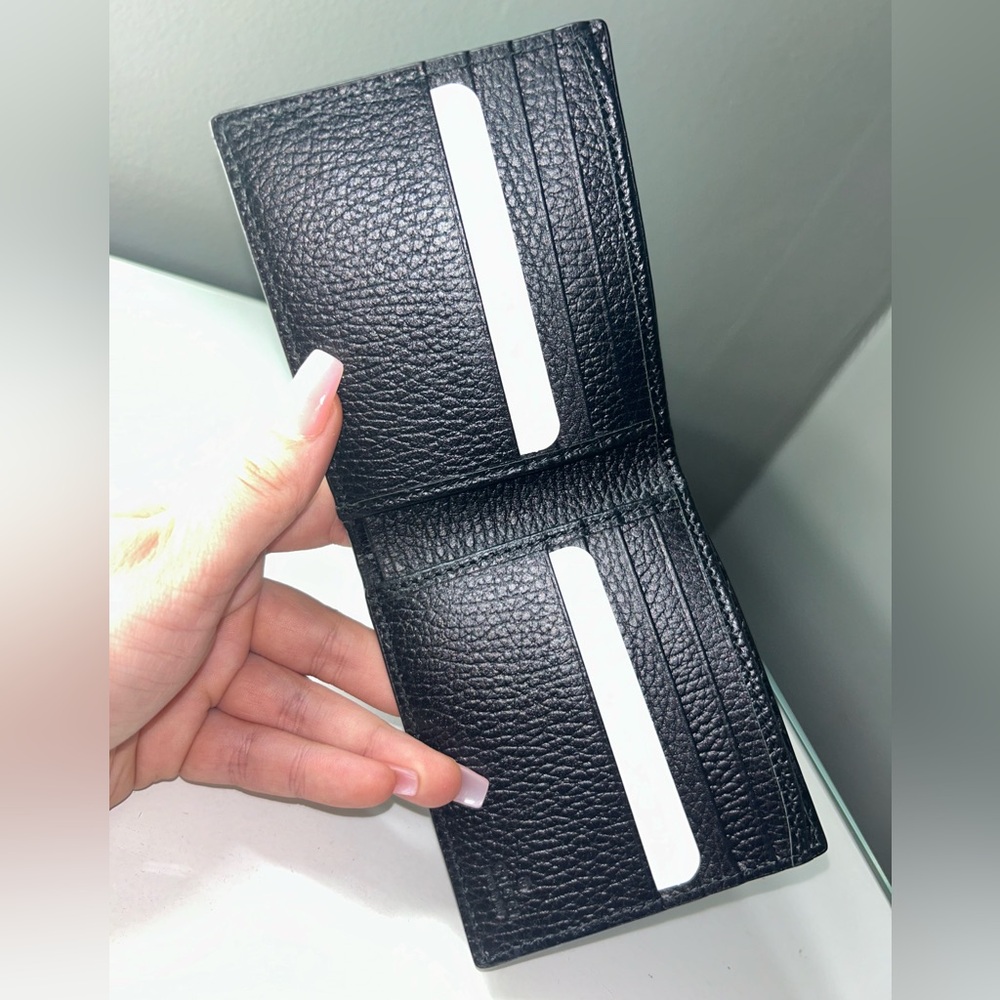 Gucci Jumbo GG bifold wallet brand new with COA - Picture 2 of 12